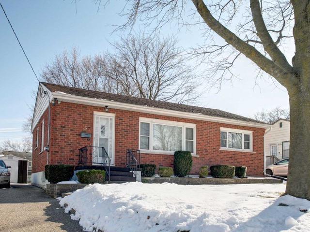 5 Earlscourt Cres