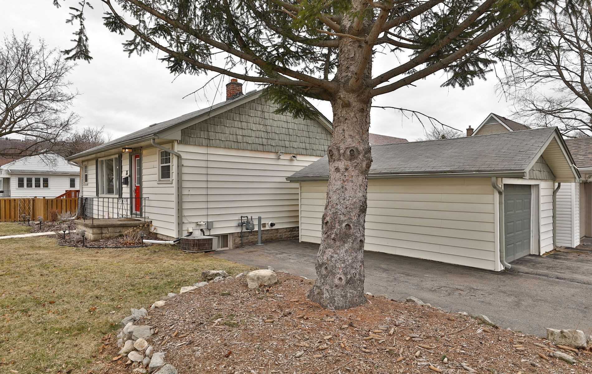 36 East St N, Dundas Sold, X4730497 Property.ca