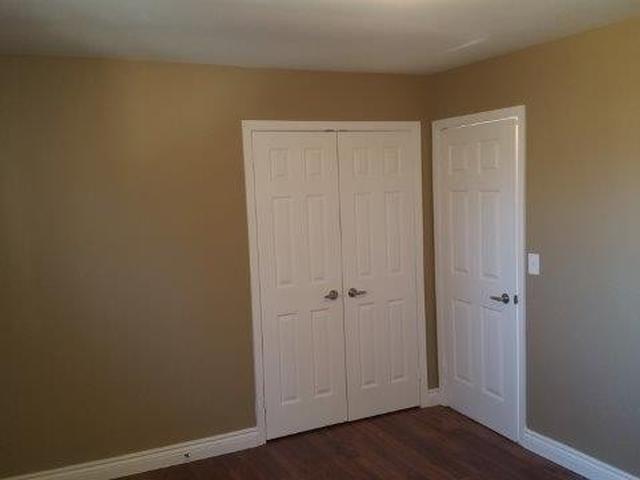 256 Montrose Rd