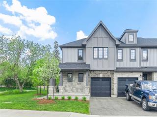 625 Blackbridge Rd, Unit 11