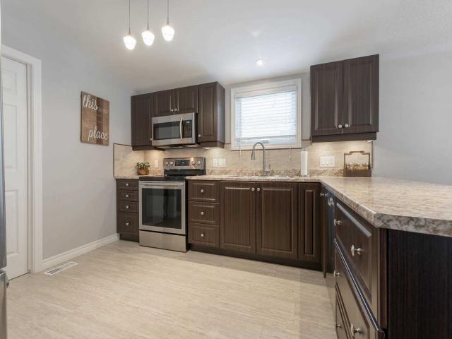 3938 Rainbow Lane