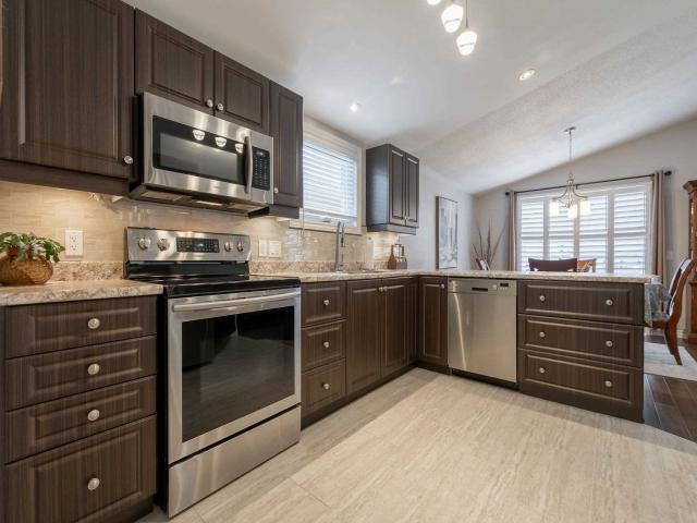 3938 Rainbow Lane