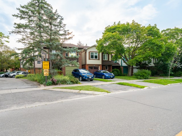141 Castle Rock Drive Townhouses hero image
