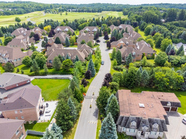 Falconwood Hollow Townhouses hero image