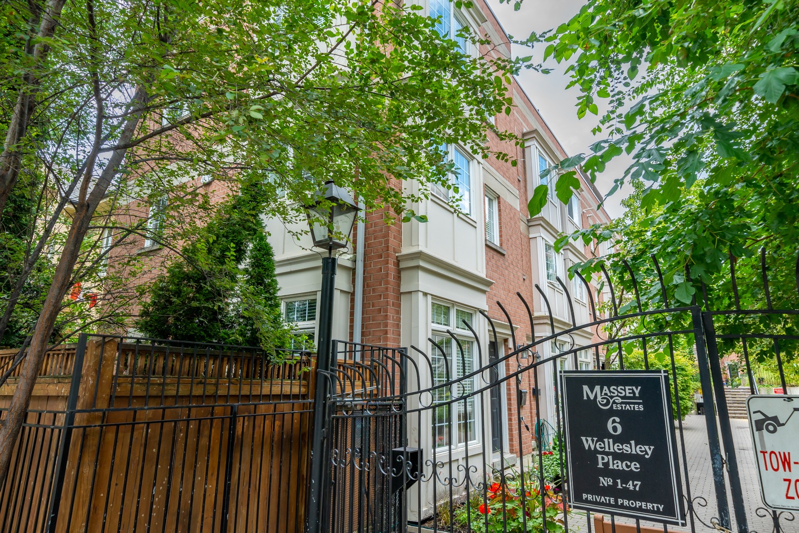 Wellesley Estates Townhouses 1 Townhouse for Rent Condos.ca