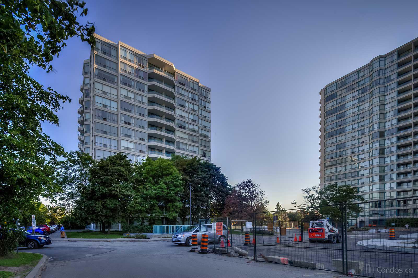 4725 Sheppard at 4725 Sheppard Ave E, Toronto 1