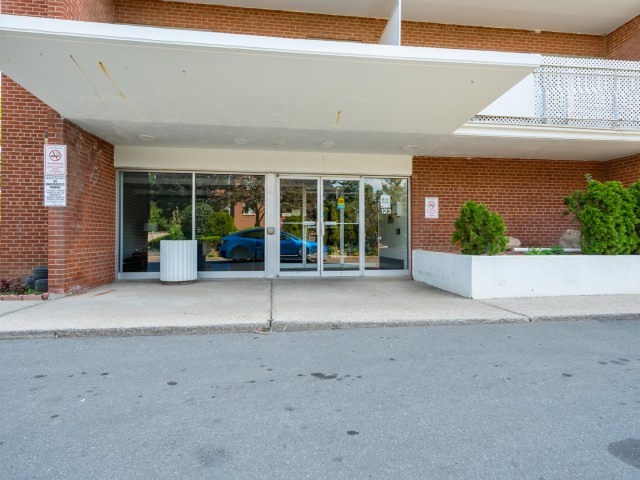 Railroad Street Apartments photo