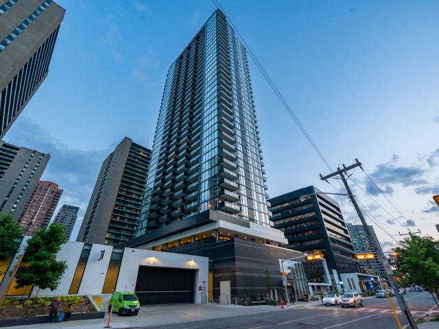 Pivot Apartments photo