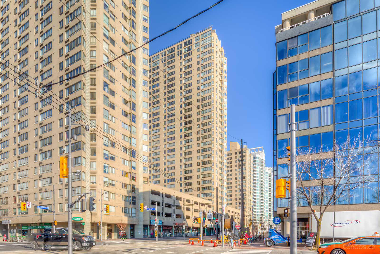 Harbourpoint Ⅱ at 260 Queens Quay W, Toronto 1