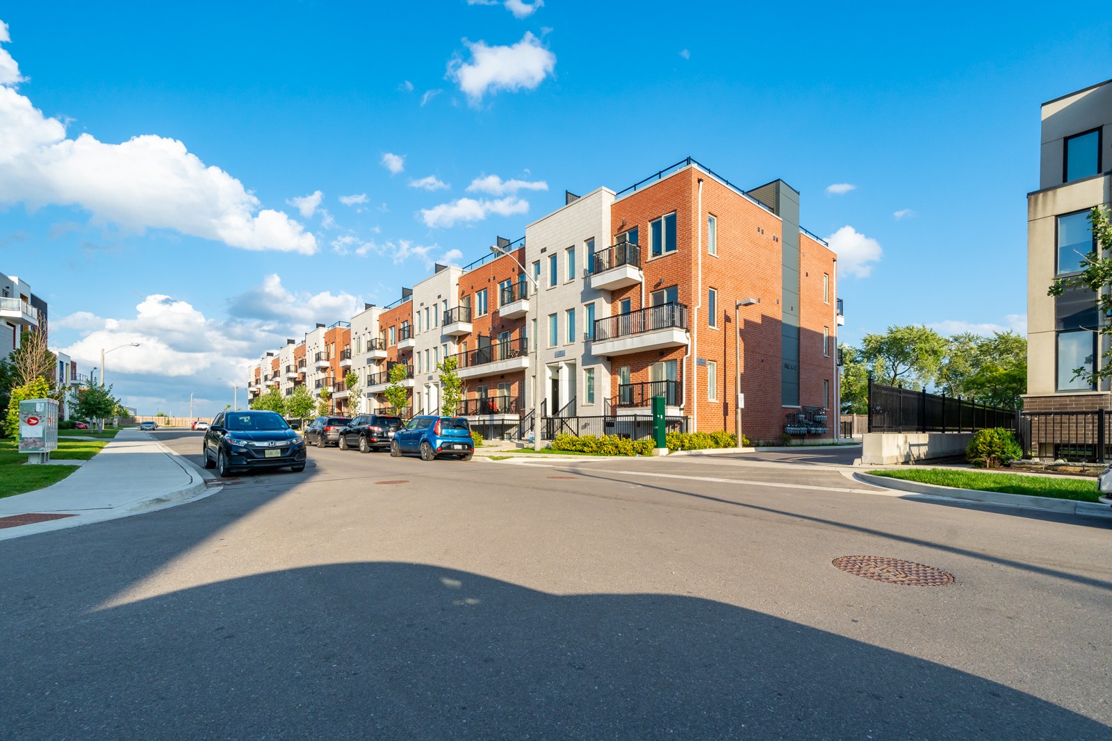 Downsview Park City Towns Townhouses 1 Townhouse for Sale & 1