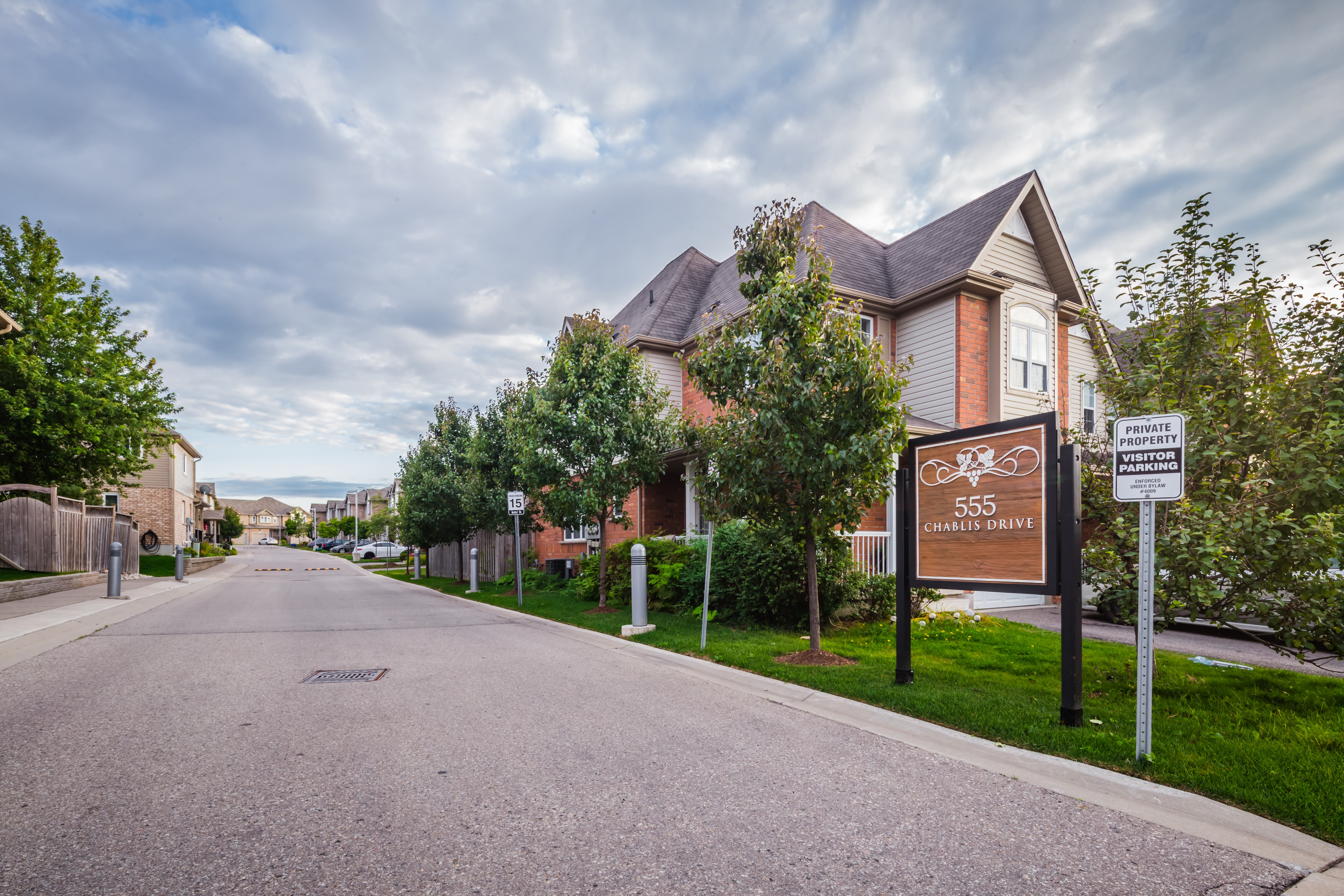 555 Chablis Townhomes at 555 Chablis Dr, Waterloo 0