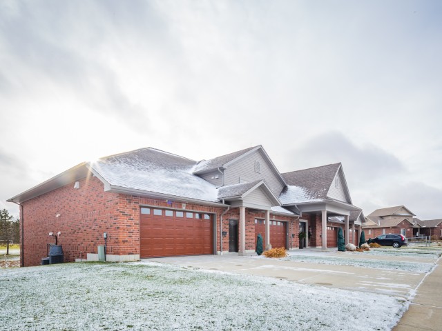 Snow Goose Crescent Condos photo
