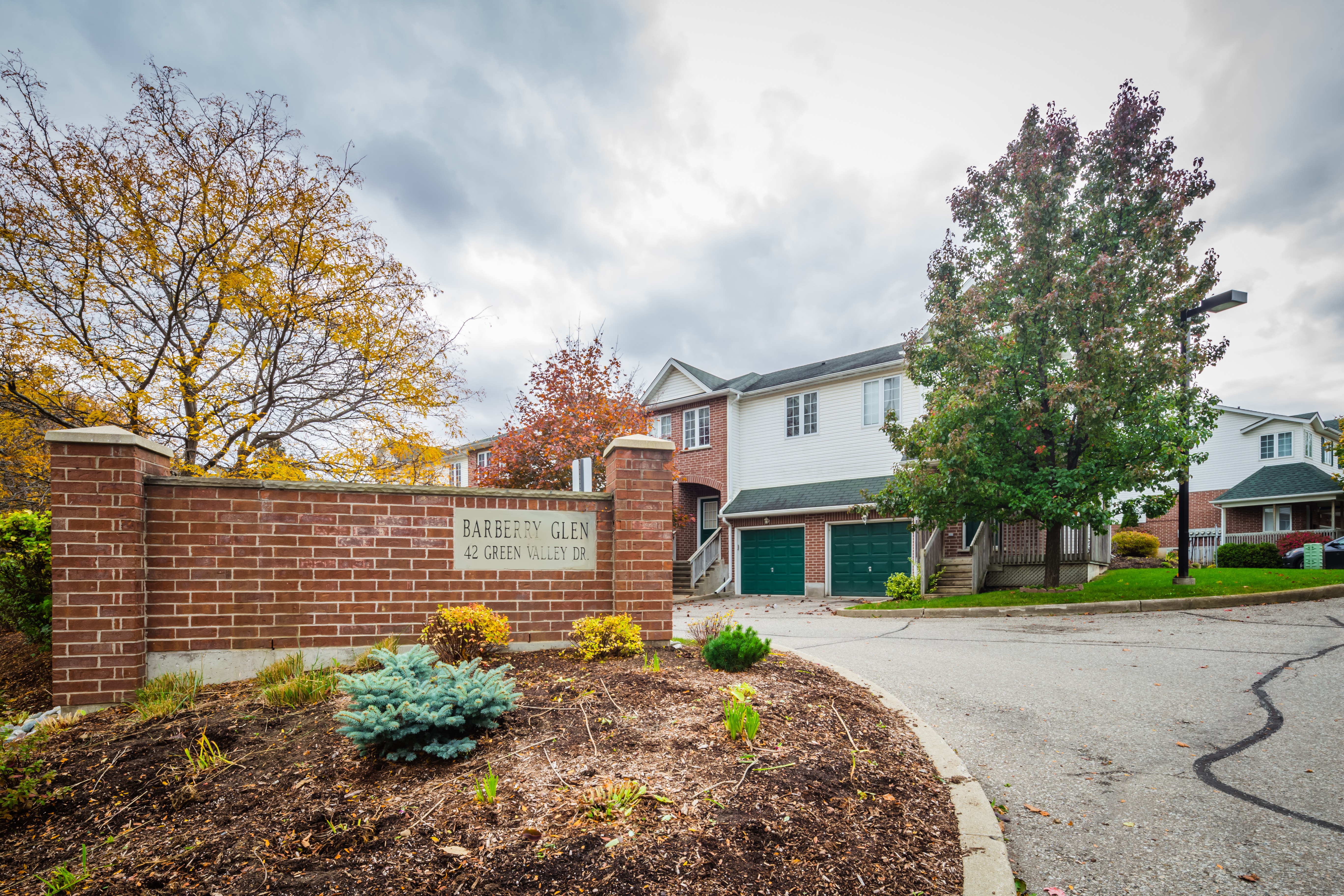 Barberry Glen at 42 Green Valley Dr, Kitchener 0