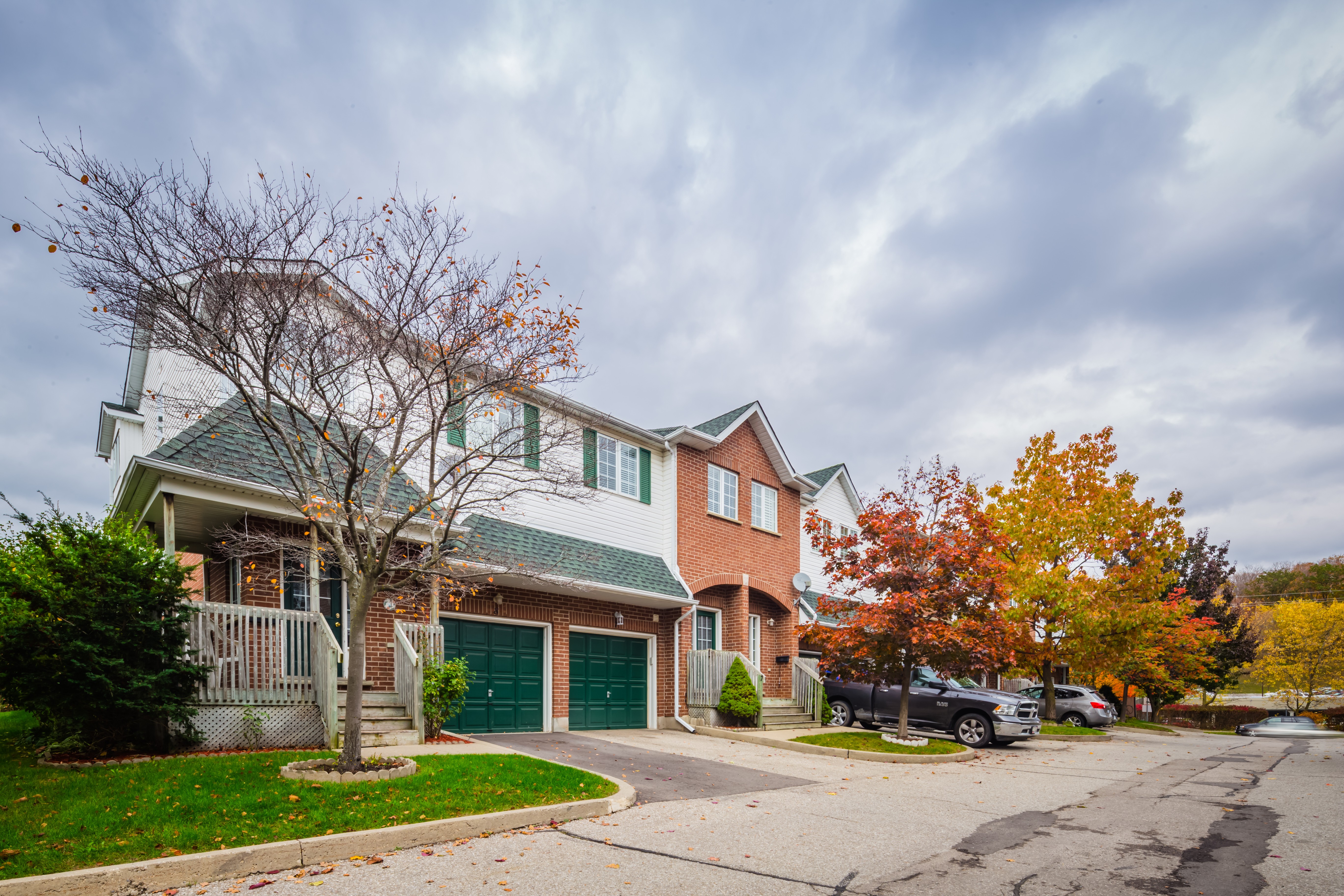 Barberry Glen at 42 Green Valley Dr, Kitchener 1