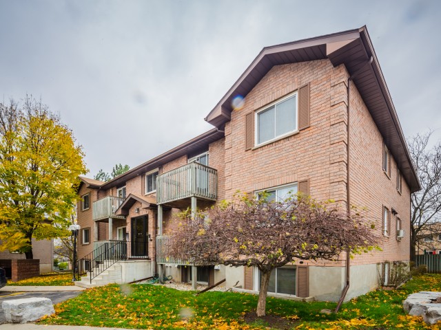 Arbour Village Condominiums