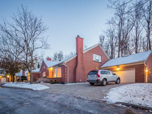 671 Glasgow Street Townhomes photo