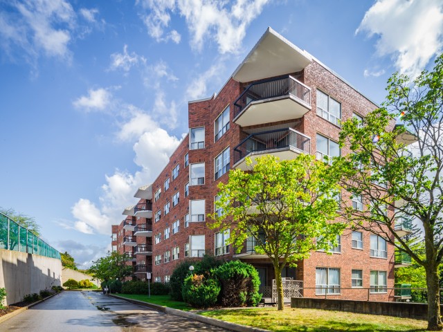 300 Keats Way photo