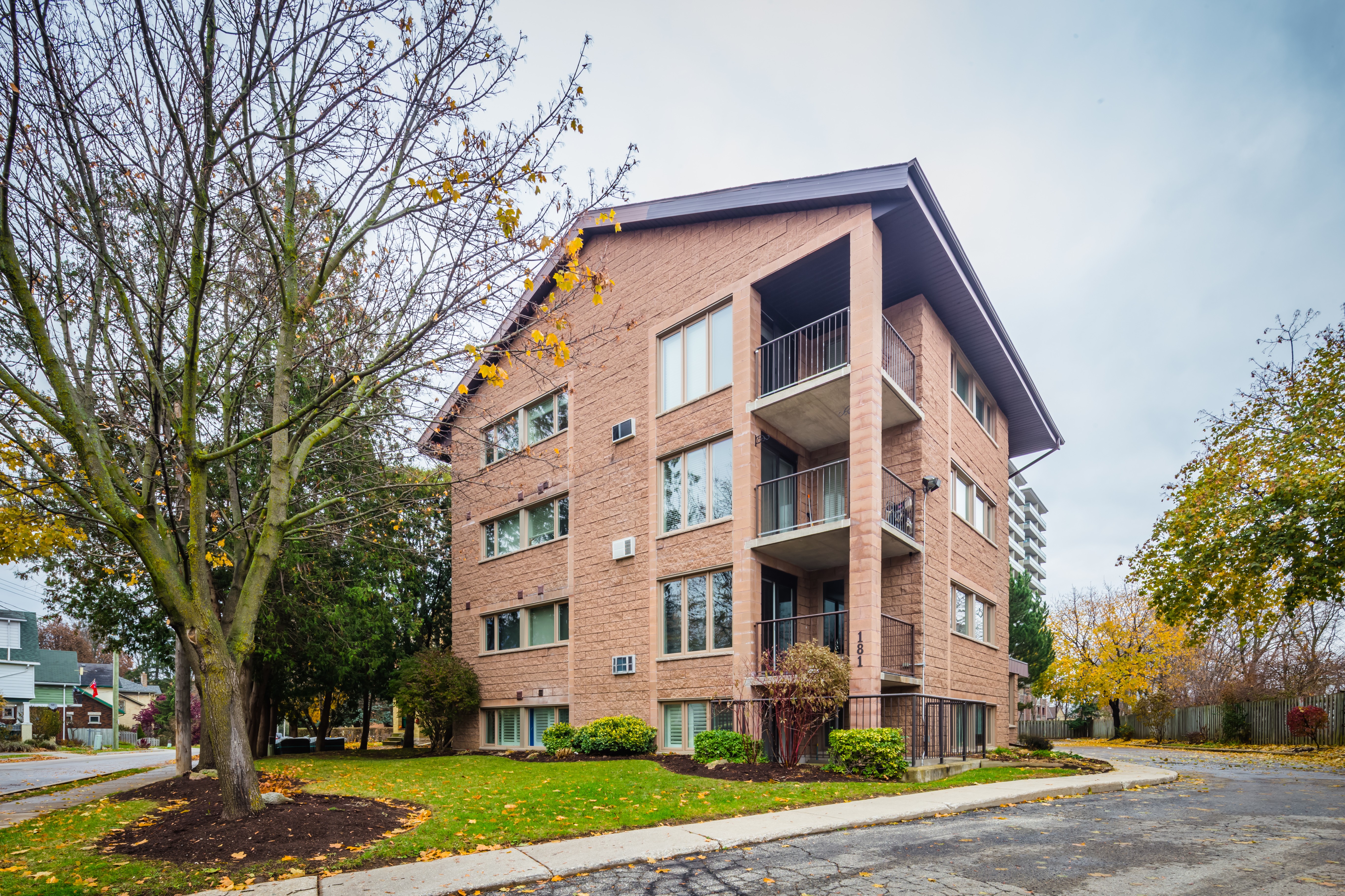 Victoria Park Terrace at 181 David St, Kitchener 0