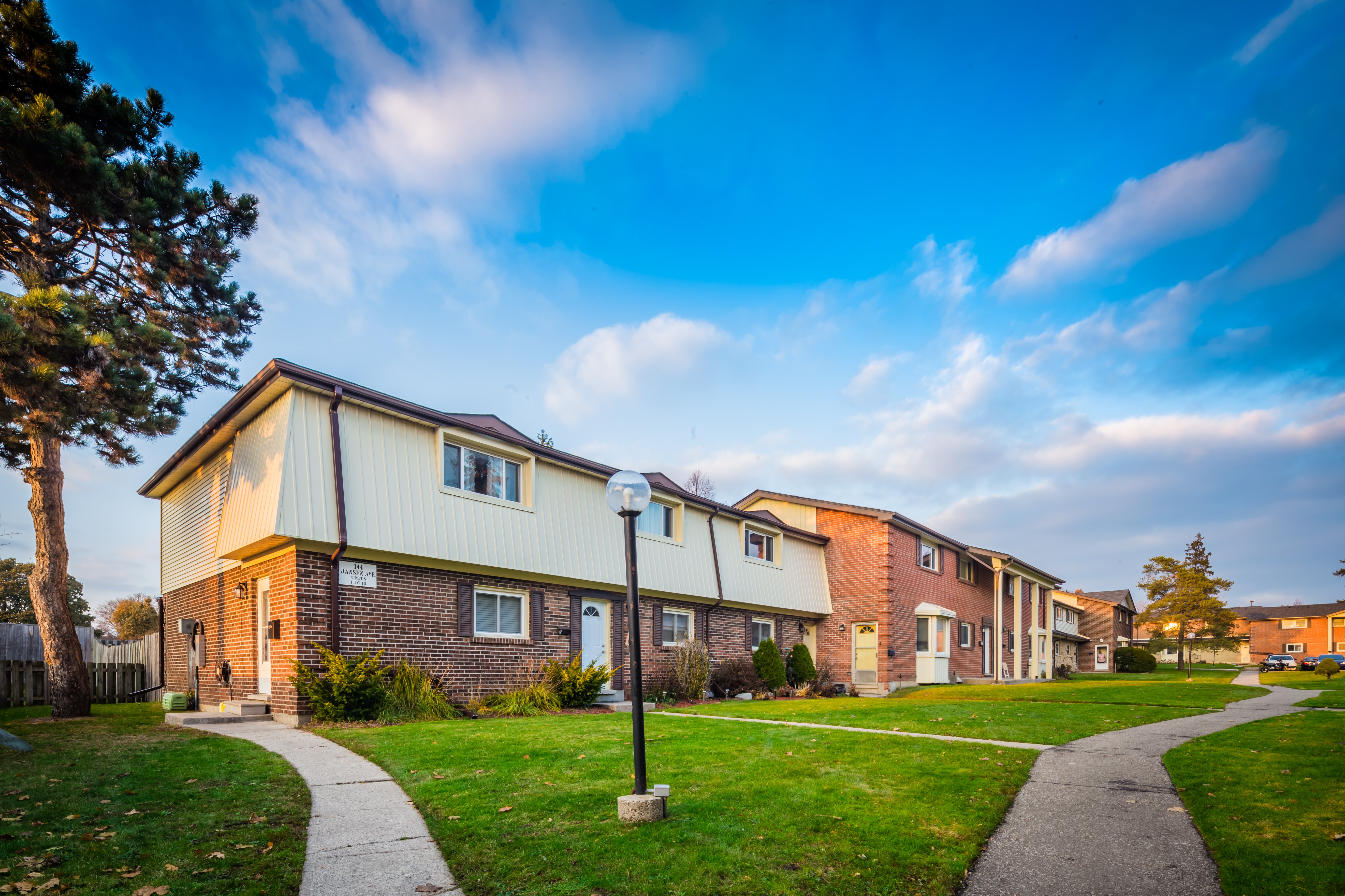 144-160 Jansen Avenue at 144 Jansen Ave, Kitchener 0