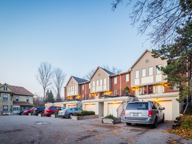 28 Ahrens West photo