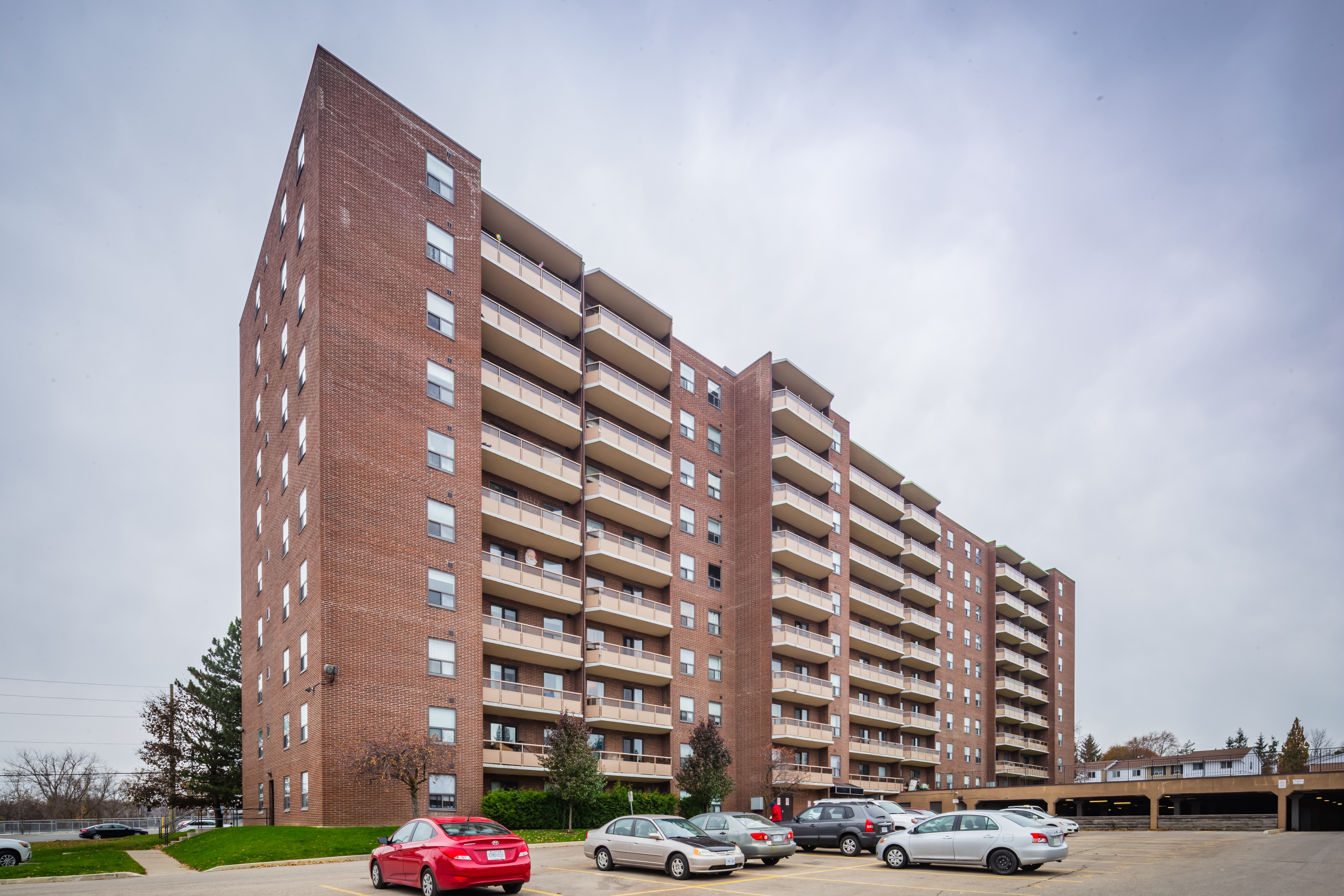 Courtland Terrace at 1100 Courtland Ave E, Kitchener 1