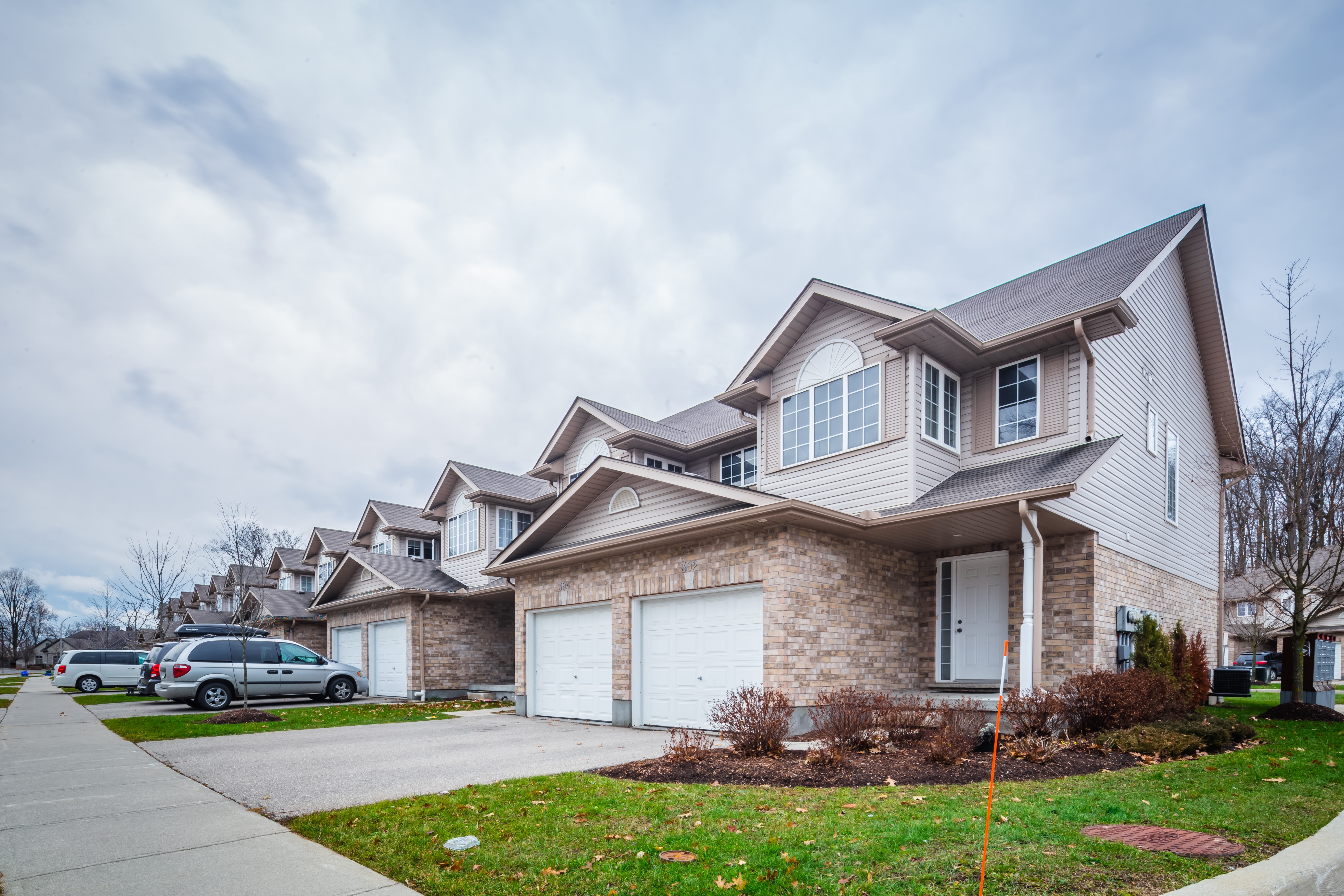 300 Fallowfield Drive at 300 Fallowfield Dr, Kitchener 1