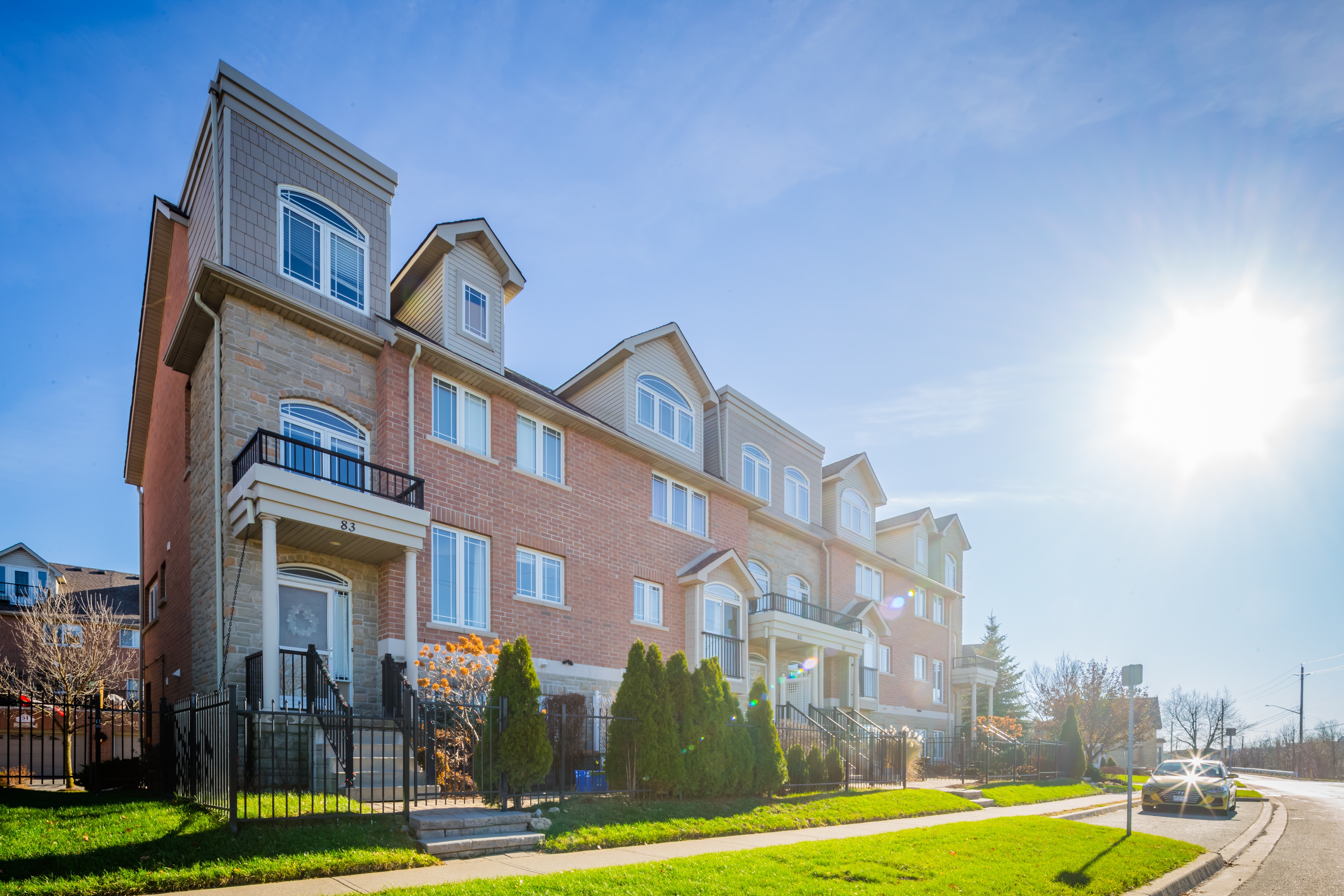 Georgian Square Condominiums at 83 Wellington S, Cambridge 0