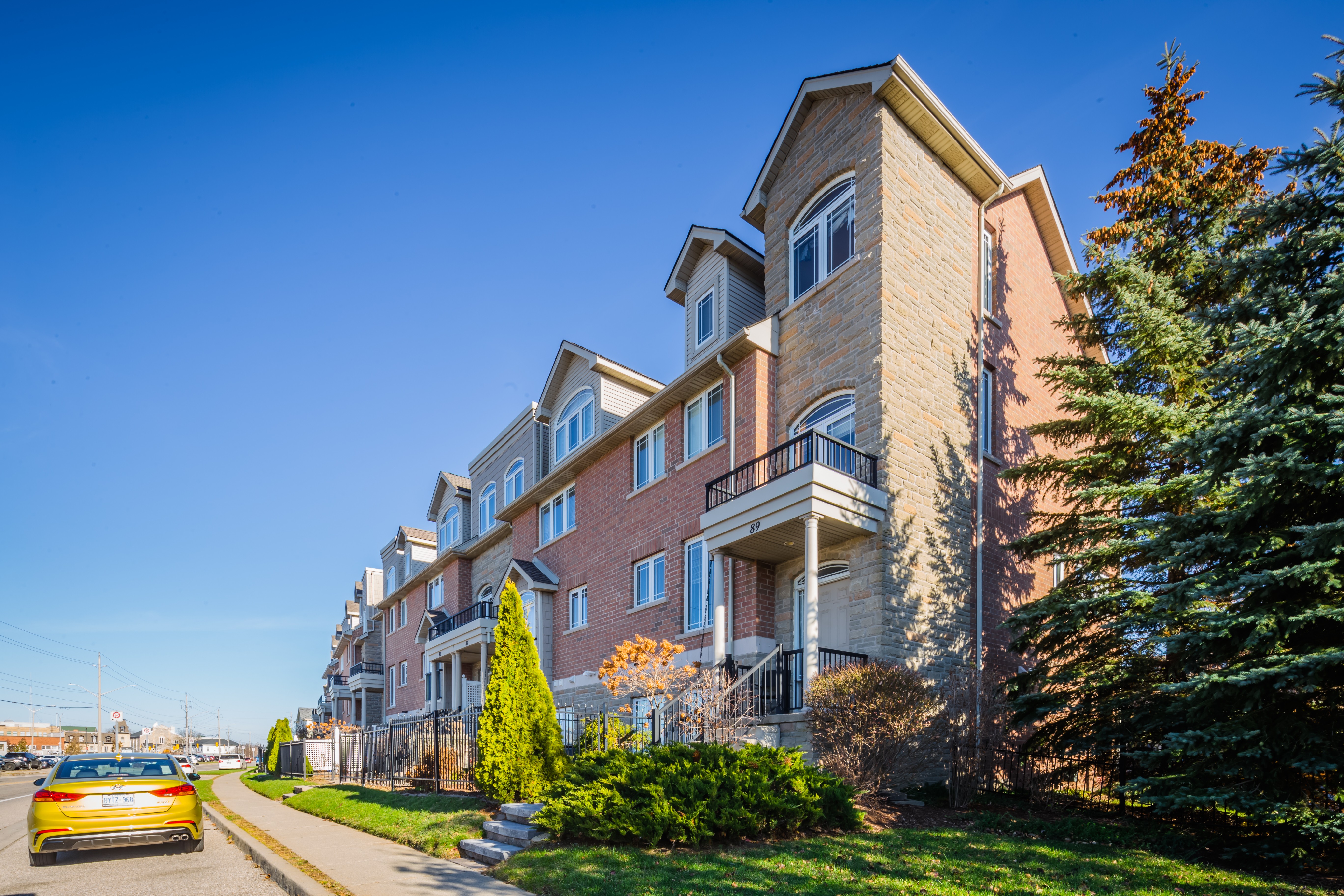 Georgian Square Condominiums at 83 Wellington S, Cambridge 1