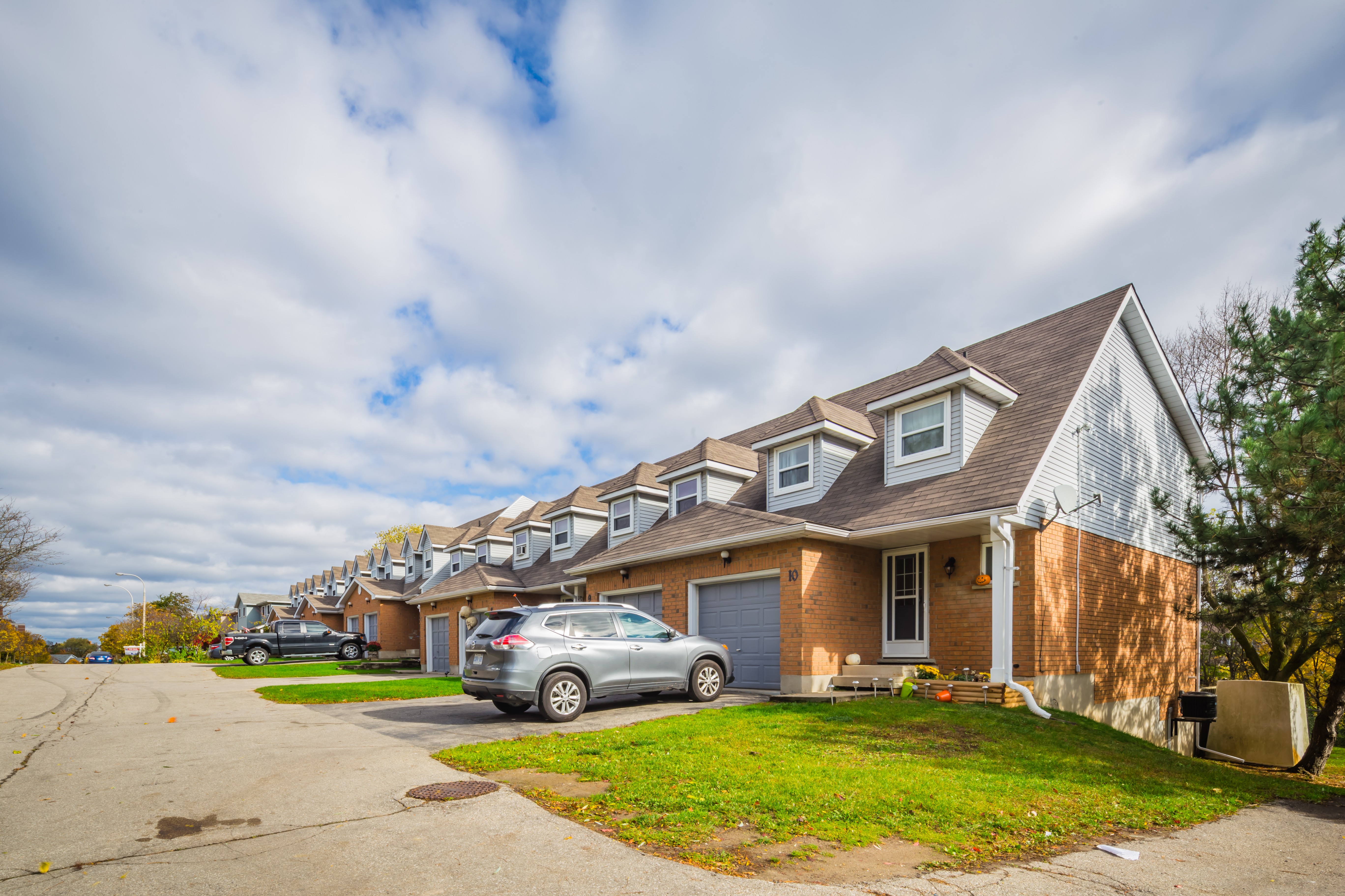 Caprice Court at 35 Caprice Crt, Kitchener 0