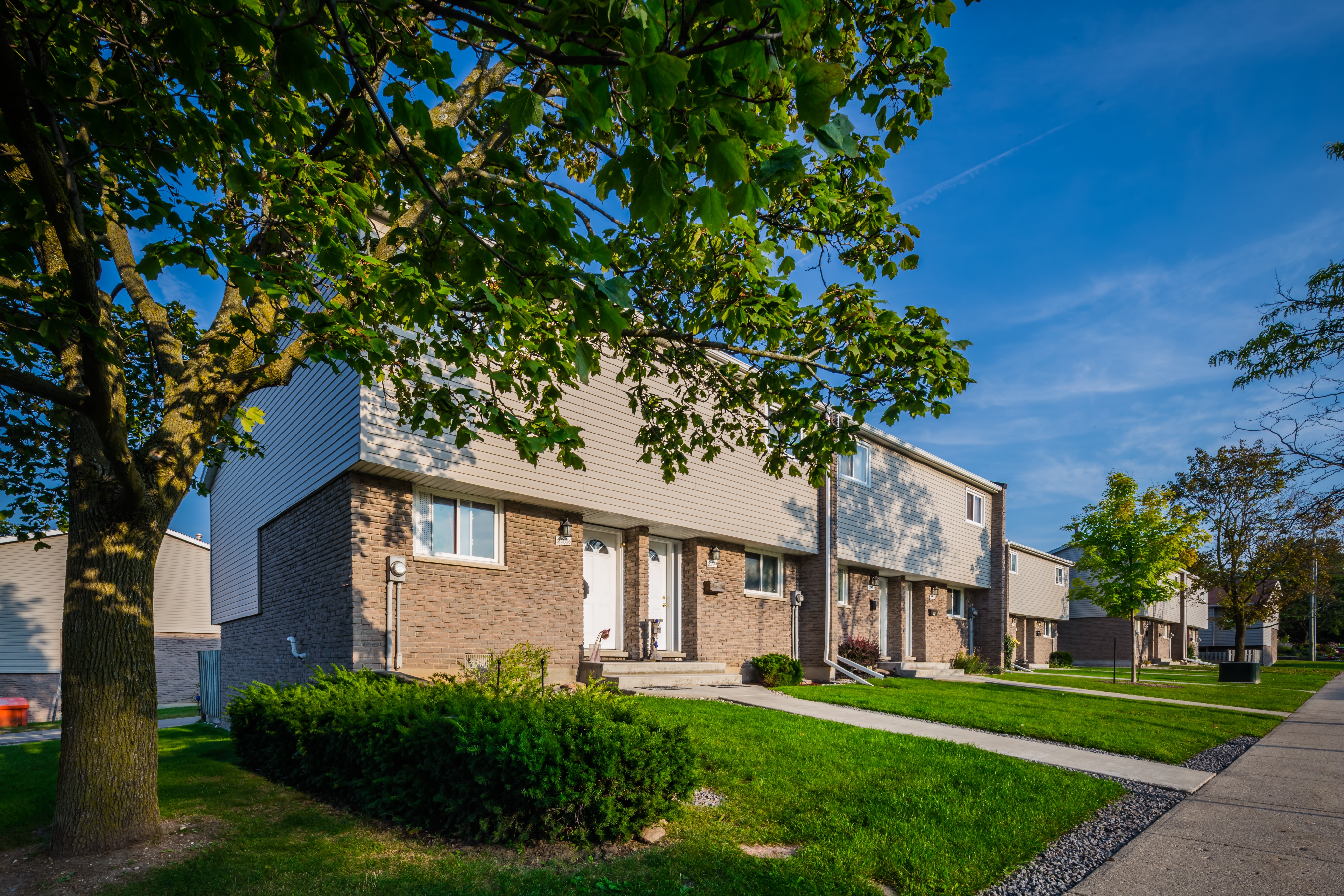 Harvard Bluevale Townhouses at 220B Harvard Pl, Waterloo 1