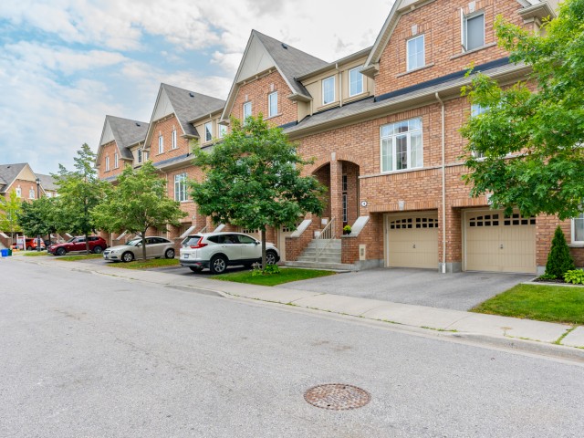 2 Burtonbury Lane Townhomes photo