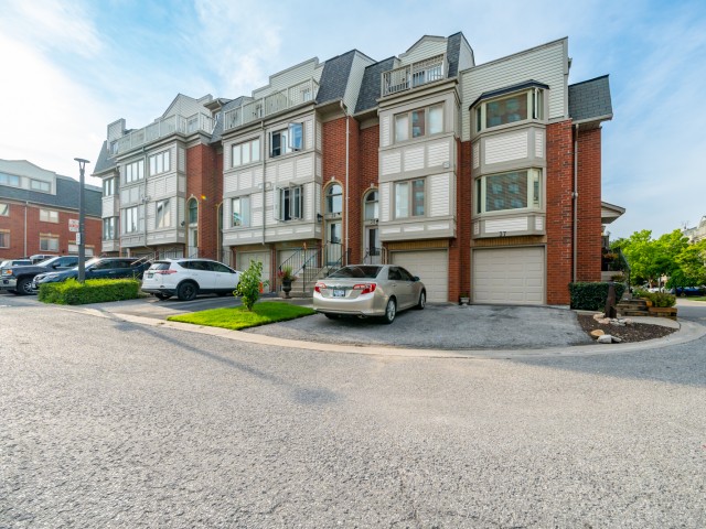 1623 Pickering Parkway Townhomes