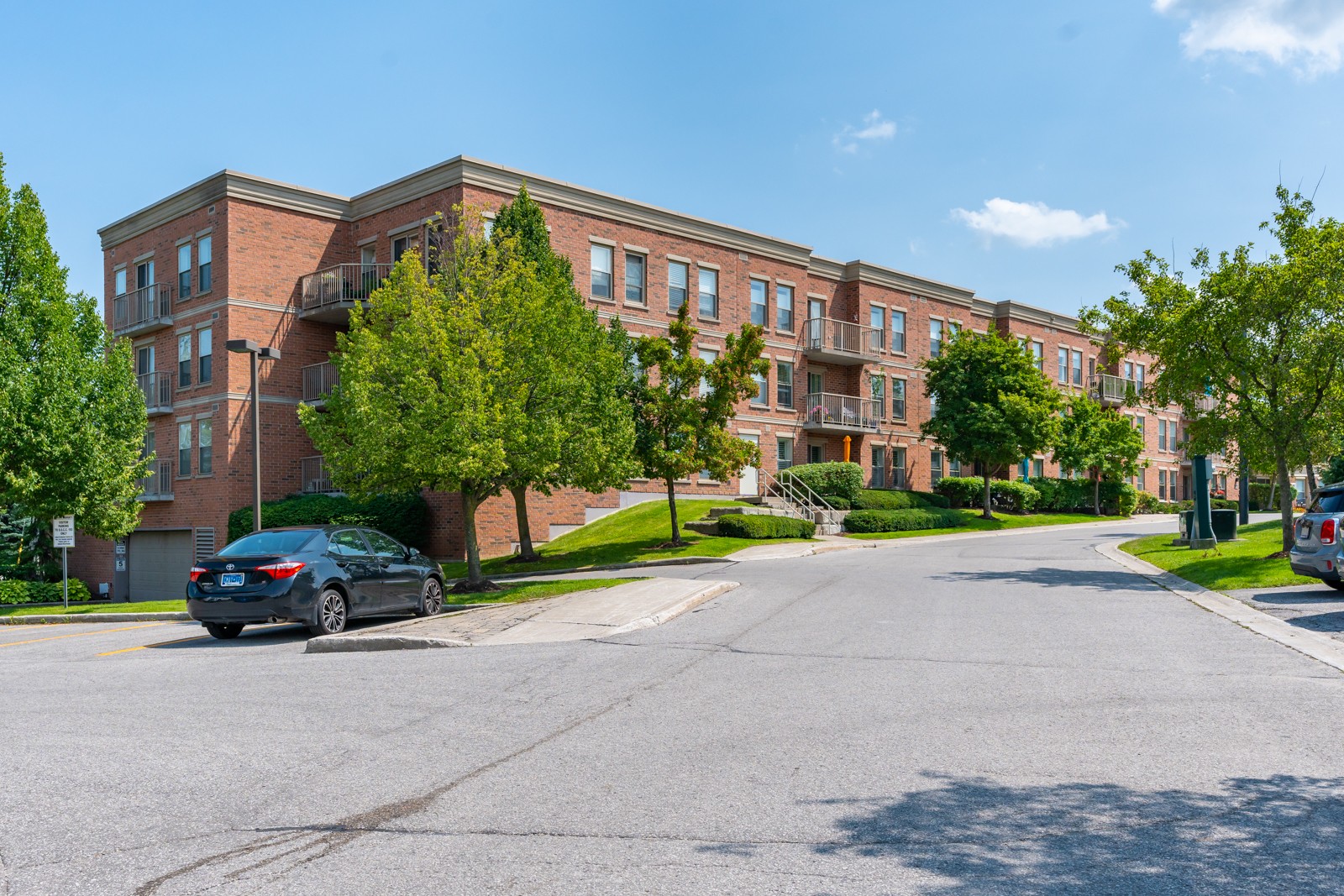 Bridgewater Condominium 1 Condo for Sale Condos.ca