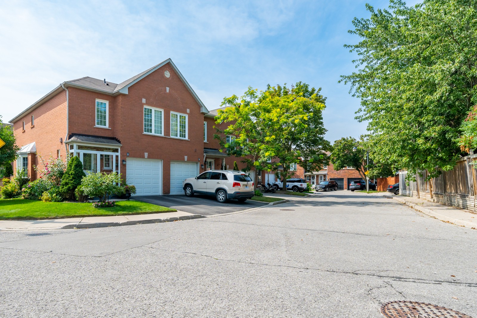 1995 Pine Grove Ave Townhomes 1995 Pine Grove Ave Condos.ca