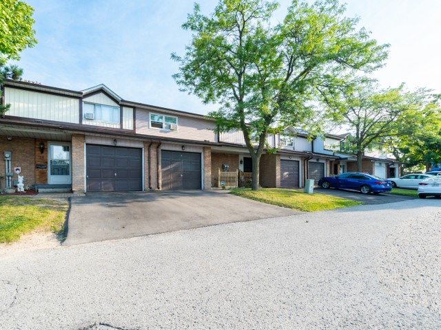 540 Dorchester Drive Townhomes photo