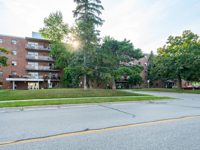 888 Glen Street Condos photo