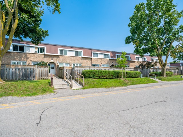 33 Taunton Road East Townhomes photo