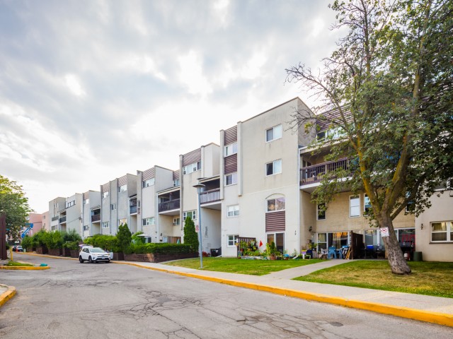 3060 Constitution Boulevard Townhomes photo
