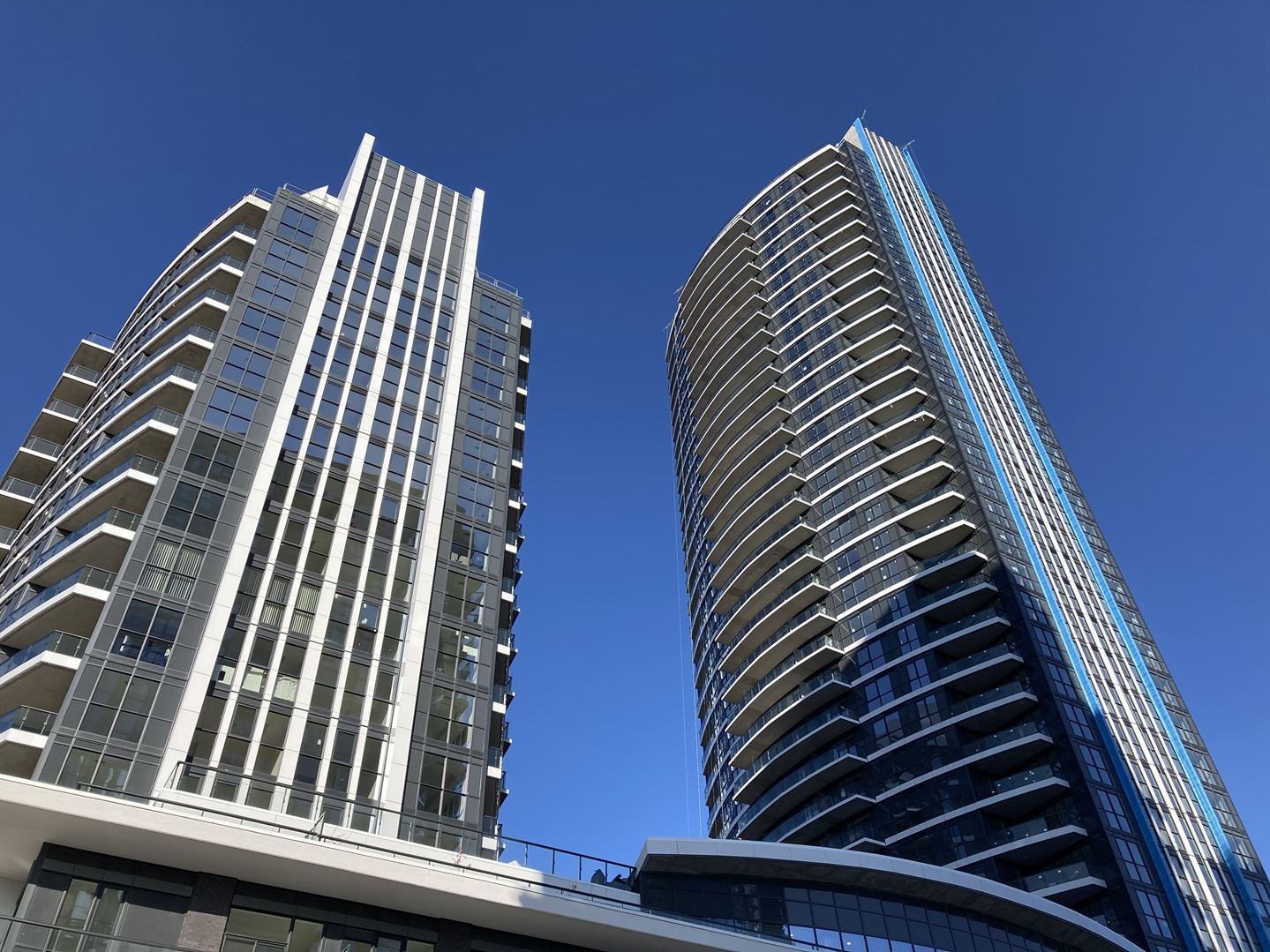 Perla Towers at 35 Watergarden Drive, Mississauga 0