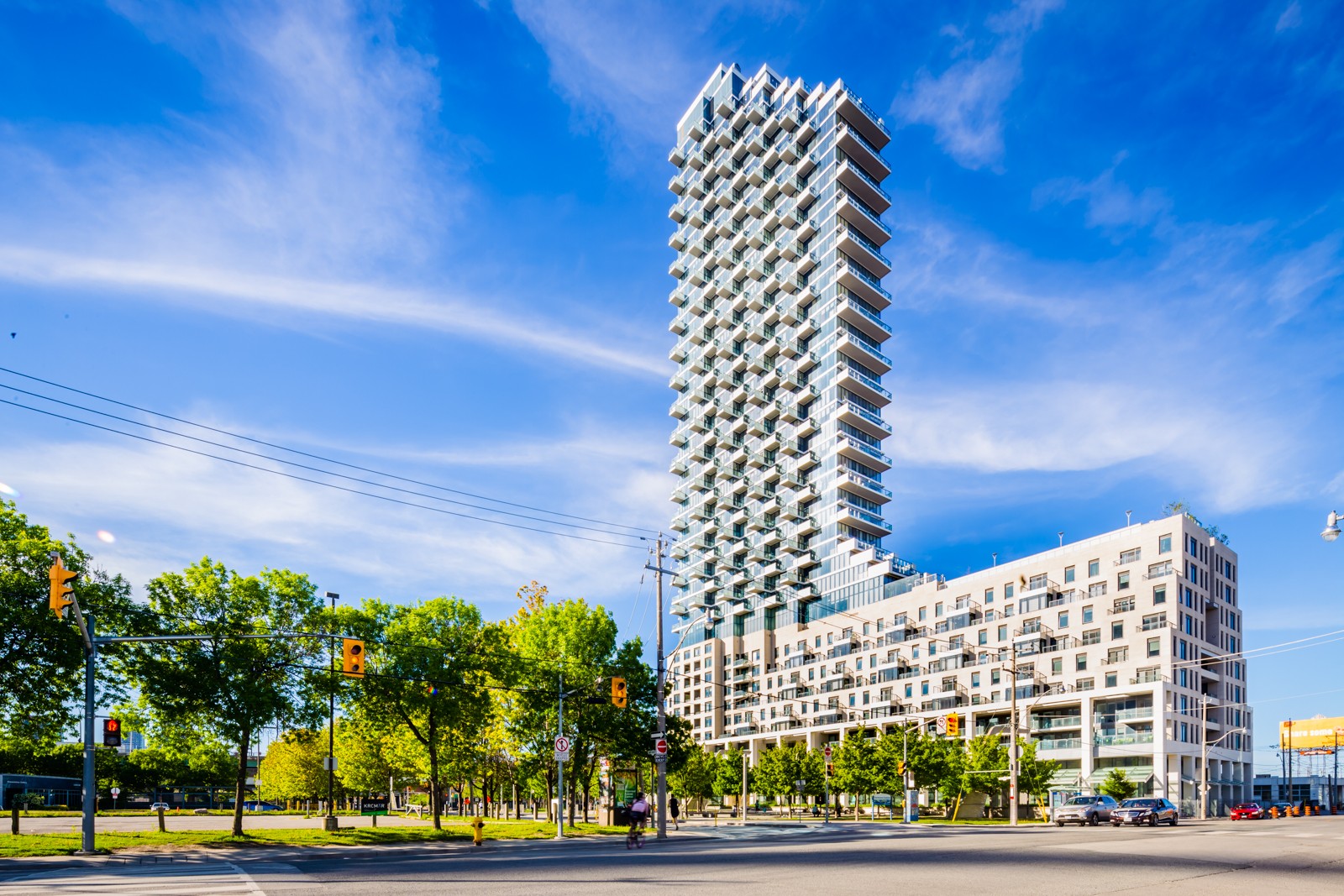 Monde Condominiums at 16 Bonnycastle St, Toronto 1