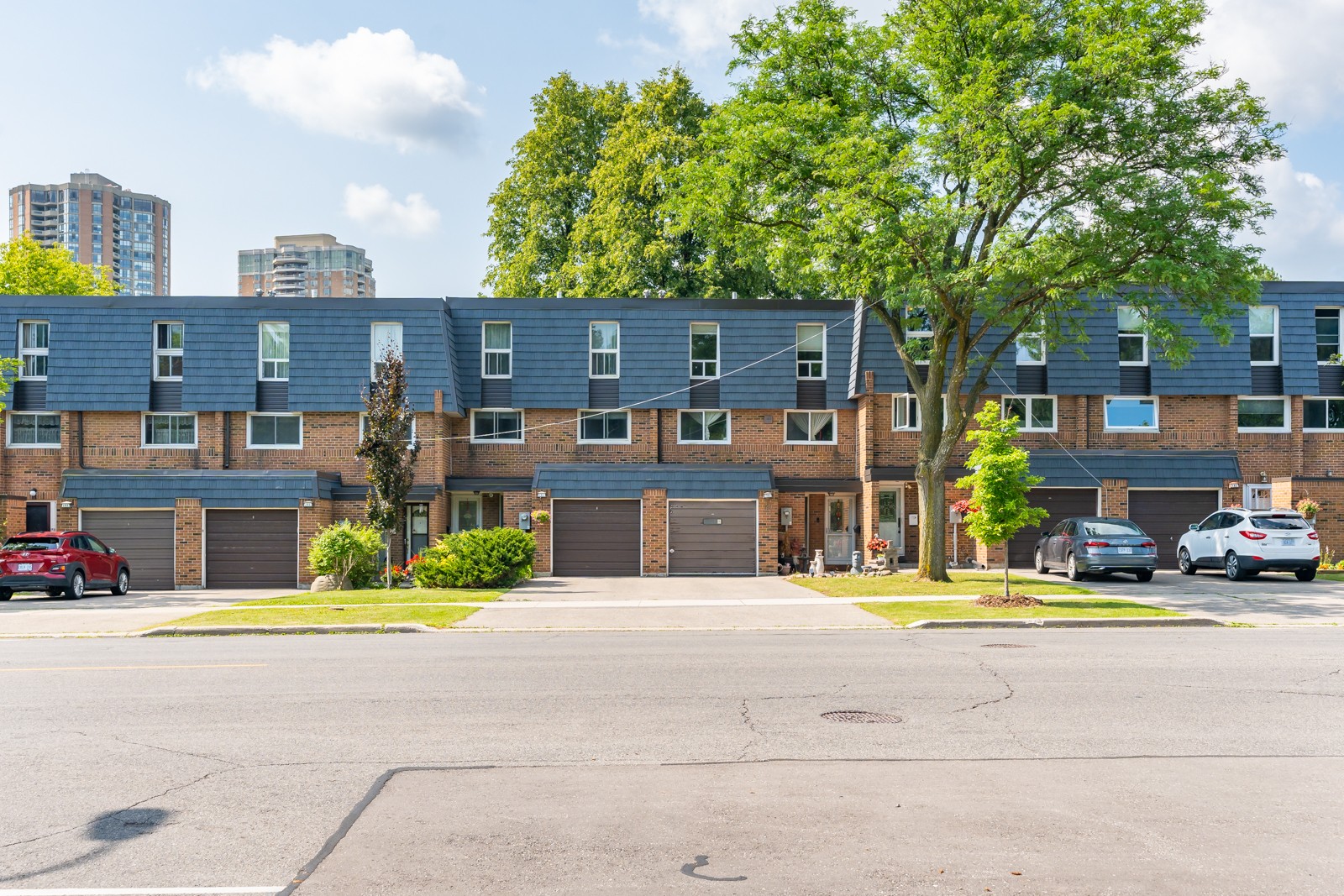 Sego Royalway Townhomes Condos.ca