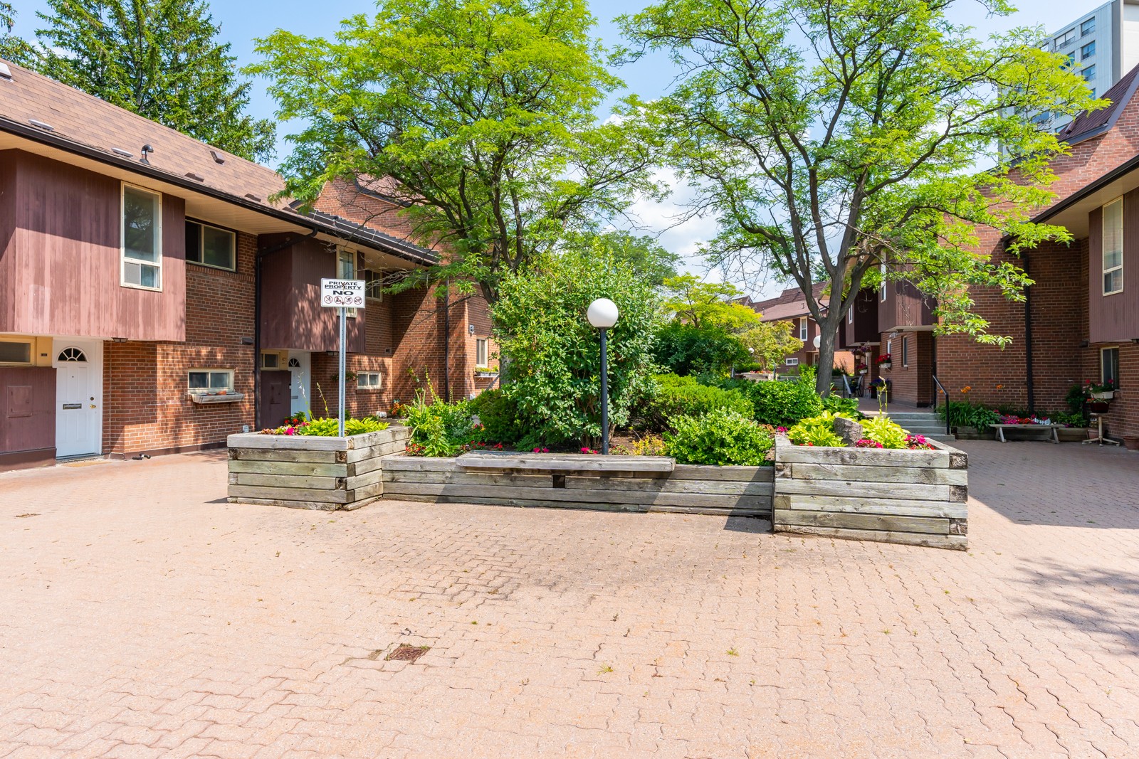 Spanish Villas Townhomes Condos.ca