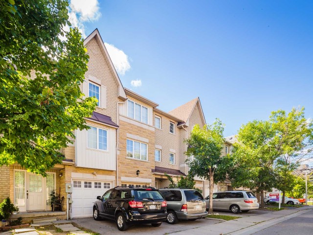 Norman Wesley Way Townhomes photo