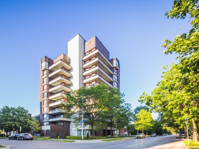 400 Laurier Avenue East Condos photo