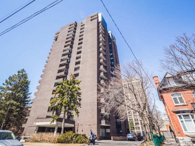 Ann Manor photo