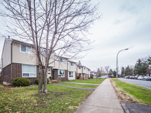 1377-1468 Palmerston Drive photo