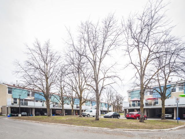 Uplands Court II photo