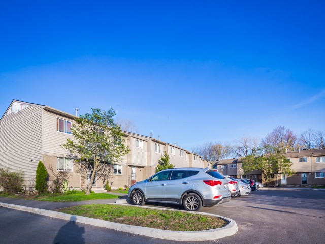 Perez Crescent Townhomes photo