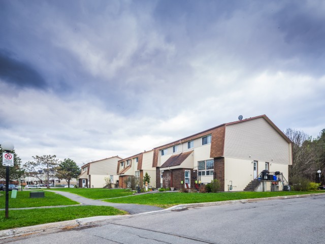 85 Seyton Drive Townhouses photo
