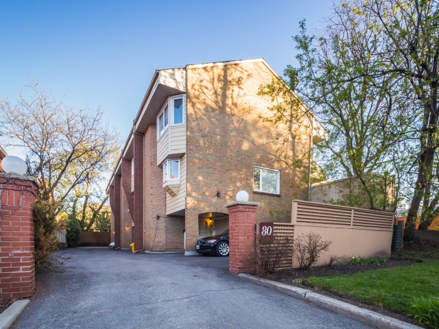 80 Greenfield Avenue photo